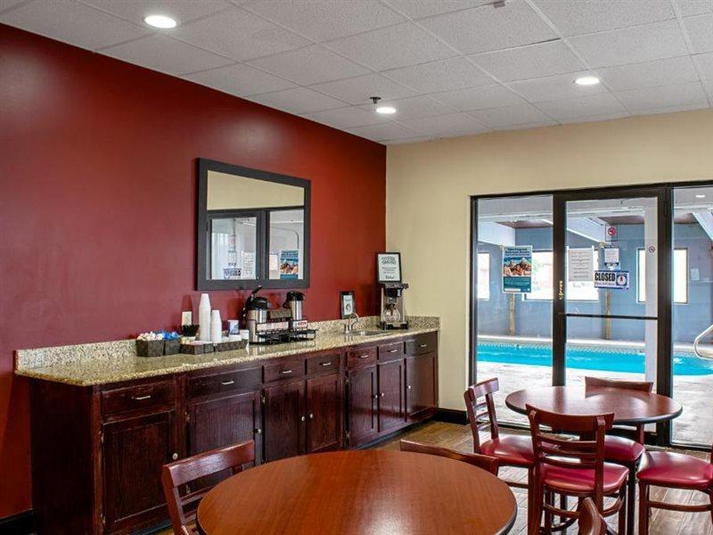 Red Roof Inn & Suites Middletown - Franklin Exterior foto